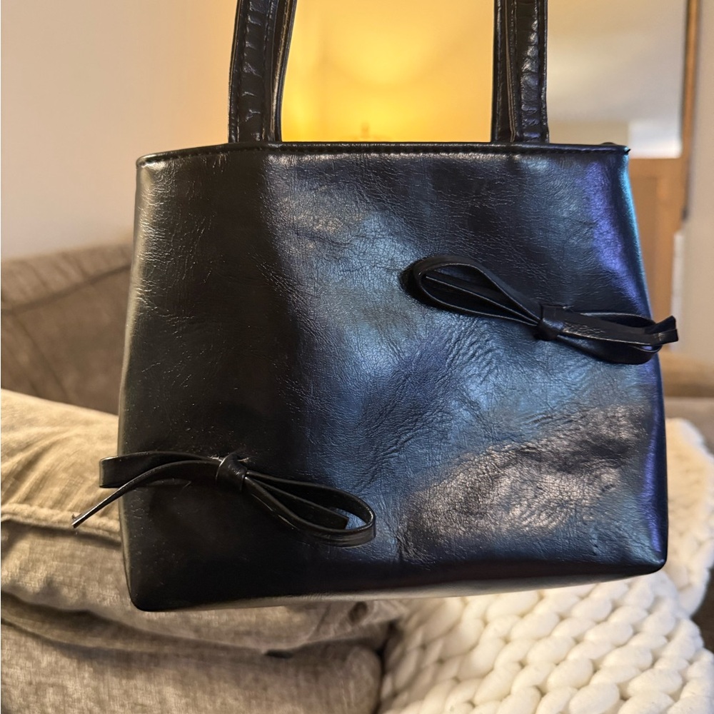 REVOLVE Black Shoulder Bag with Glossy Leather Finish